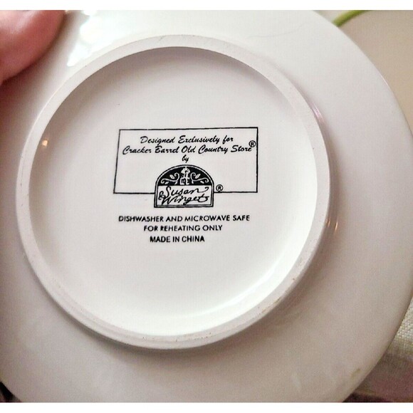 Cups and Saucers Set of 4 Cracker Barrel Susan Winget Apple Orchard - Picture 5 of 10